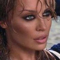 Kylie Minogue - Red Blooded Woman