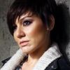 Neylini prezinta piesa Play me (audio)