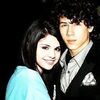 Selena Gomez in `turneu` cu Nick Jonas