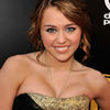 Miley Cyrus a primit un studio de inregistrari de ziua ei