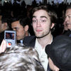 Robert Pattinson a facut fete-fete la premiera Remember Me (poze)