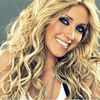 Anahi da autografe duminica, la Liberty Center