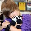 Justin Bieber, printre cele mai populare femei pe net
