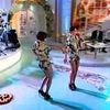 Cheeky Girls au cantat Wow! la Happy Hour
