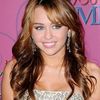 Miley Cyrus si-a pus extensii de 24.000 $