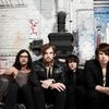 Kings of Leon lanseaza `Come Around Sundown`