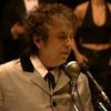 Bob Dylan invata sa cante la cimpoi