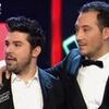 Stefan Stan si Dragos Chircu canta in noaptea de Revelion in Piata Revolutiei
