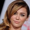 Miley Cyrus: Nu m-am logodit