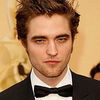 Robert Pattinson canta trei piese de pe coloana sonora a filmului How To Be