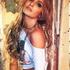 Brenda Asnicar, sexy in revista Gente