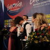 Alexander Rybak, cu trofeul Eurovision 2009 spart