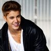 Justin Bieber, acuzat ca fumeaza marijuana (poze)