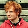 Ed Sheeran si-a invitat fanii pe scena (video)