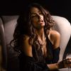  „Dependenta”, noua piesa a Claudiei Pavel, are un videoclip plin de erotism