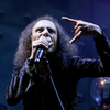 Craig Goldy, chitaristul DIO: "Holograma se doreste a fi un cadou pentru fani si un omagiu pentru Ronnie"
 