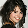 Selena Gomez, emotionata de cadourile de aniversare trimise de fani (video)