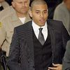 Chris Brown, acces interzis in cluburi, pentru ca e minor