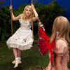 Paramore, filmari clip Brick by Boring Brick