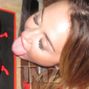 Miley Cyrus mimeaza sexul oral
