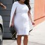 Kim Kardashian, gravida pe tocuri