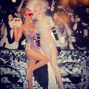 Paris Hilton, costumata in Miley Cyrus de Halloween